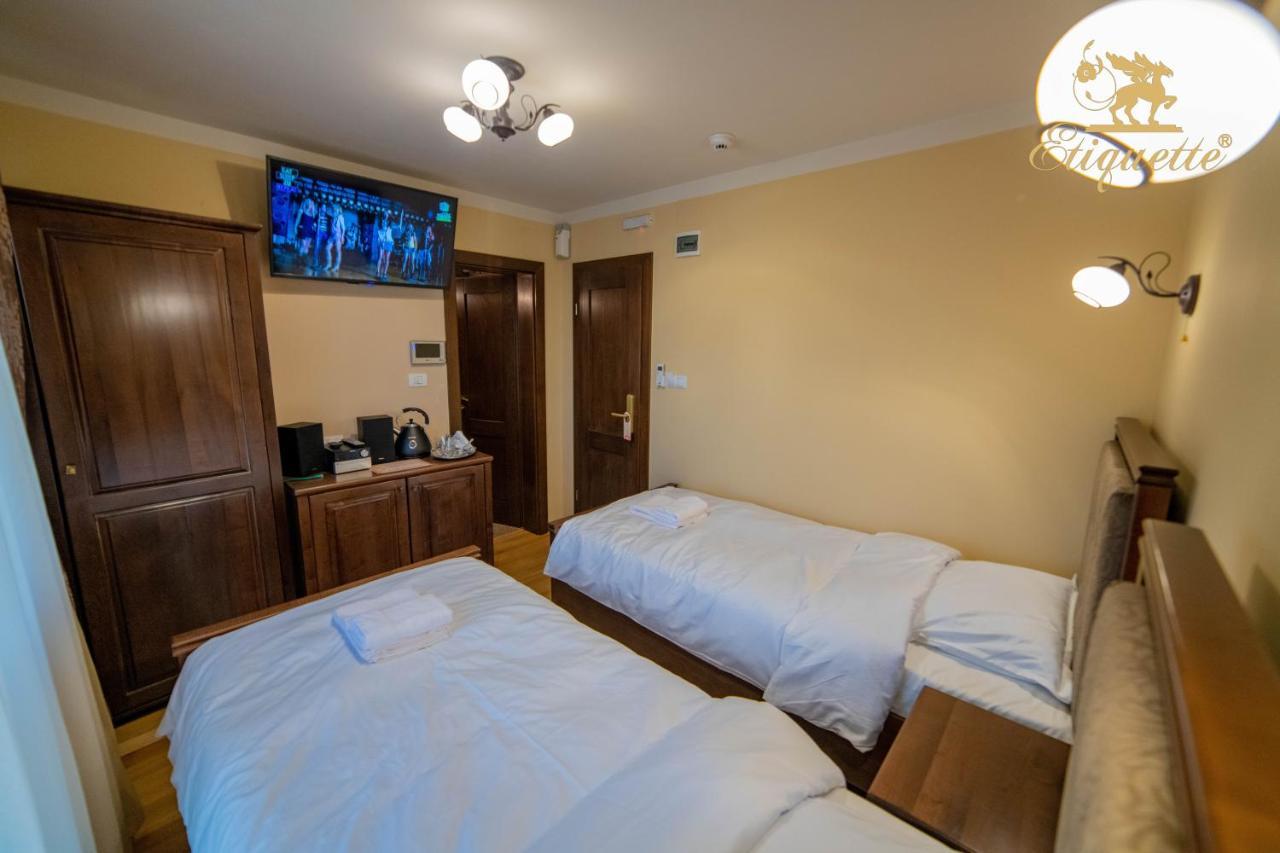 Villa Etiquette Дева Экстерьер фото