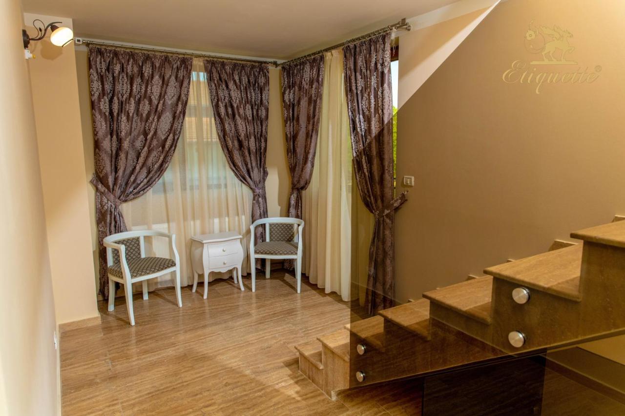 Villa Etiquette Дева Экстерьер фото