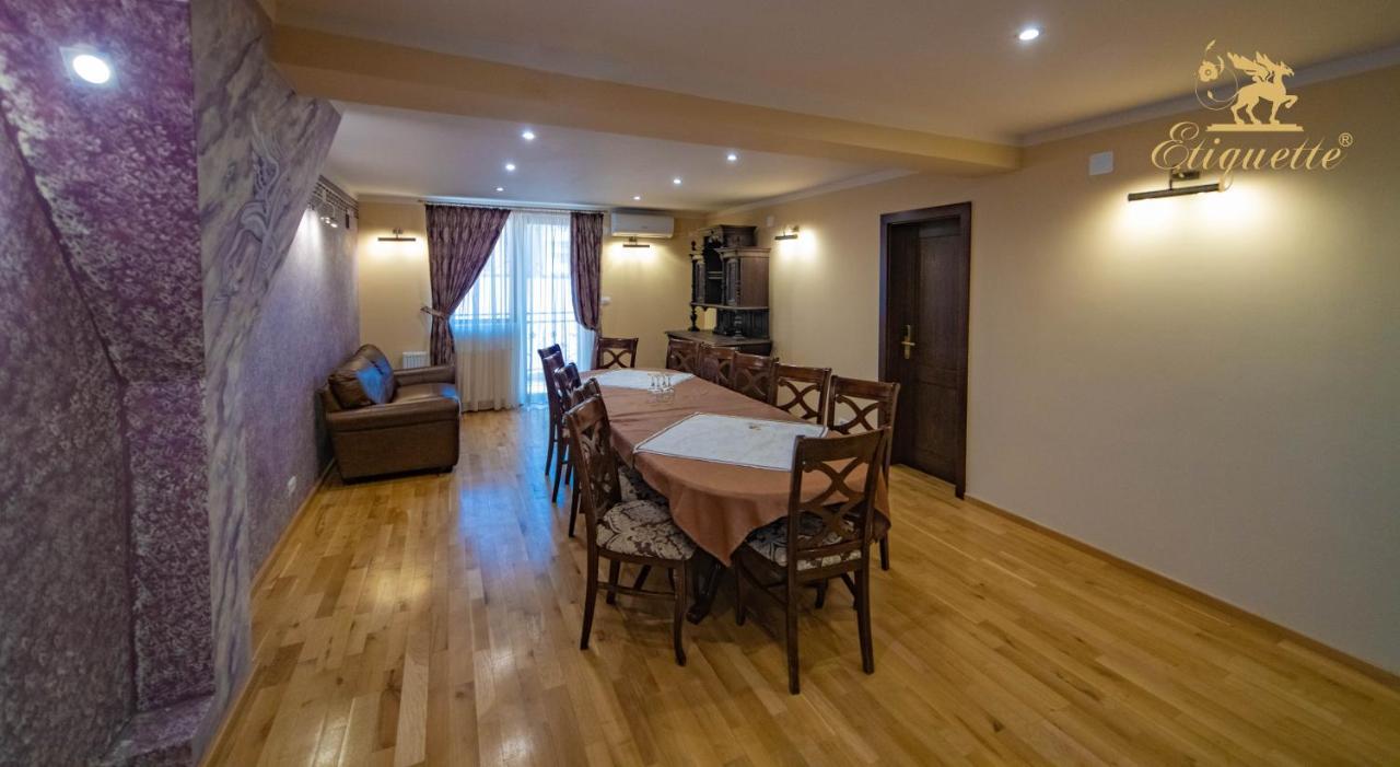 Villa Etiquette Дева Экстерьер фото