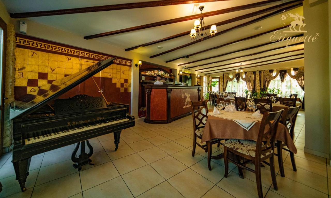 Villa Etiquette Дева Экстерьер фото