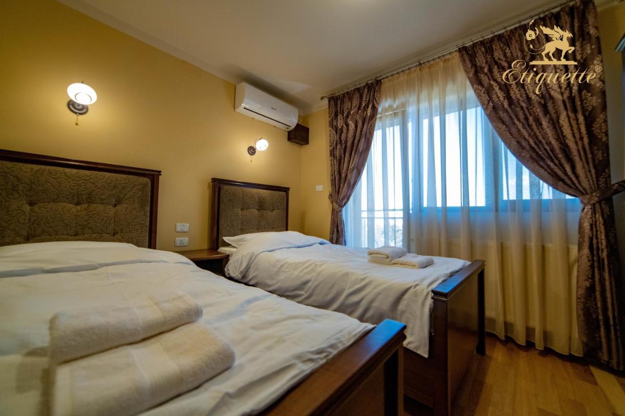 Villa Etiquette Дева Экстерьер фото