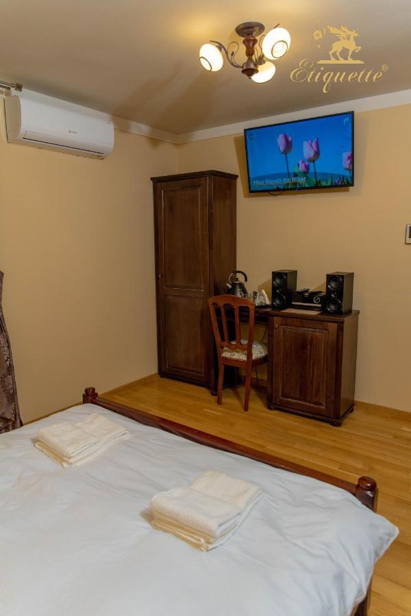Villa Etiquette Дева Экстерьер фото